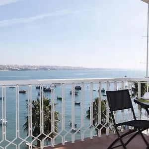remarkable-view-over-cascais-bay.hotels-lisbon-portugal.com/