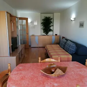 https://holaias-holidays.hotels-lisbon-portugal.com