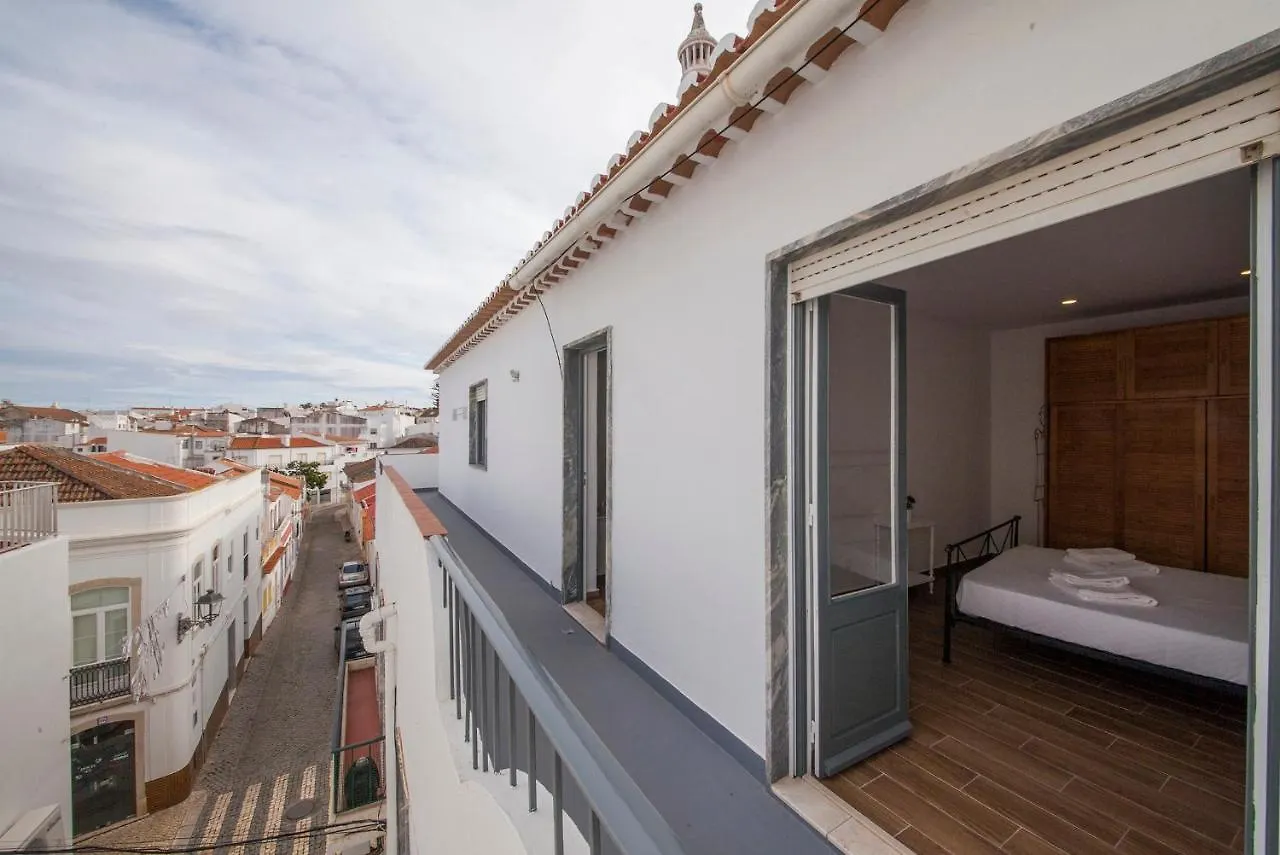 Apartment A37 - Casa Alferes In Downtown Lagos